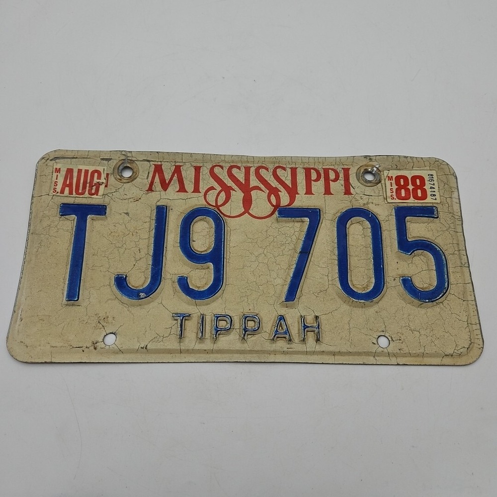 Vintage Mississippi License Plate Tippah 80s White Blue‎ Man Cave Garage Decor